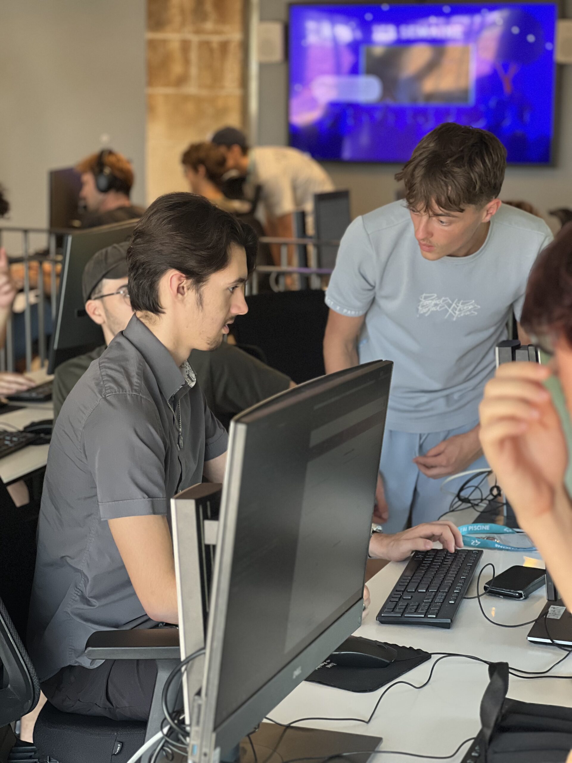 Étudiant·es en immersion à 42 Angoulême